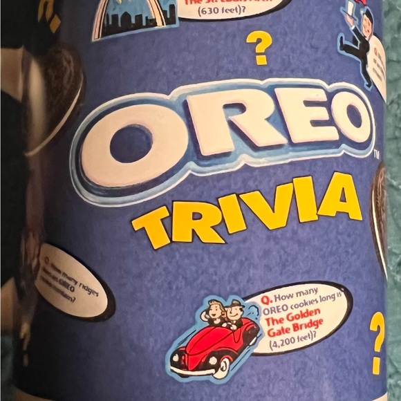Set of Two Oreo Cookies Trivia Mugs - Picture 2 of 3
